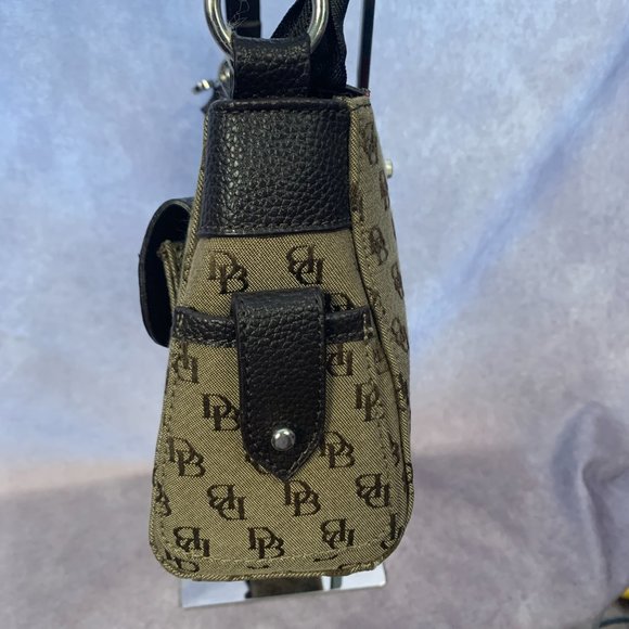 Dooney & Bourke Signature Canvas Shoulder Bag in Like New Condition!!! - Picture 9 of 13